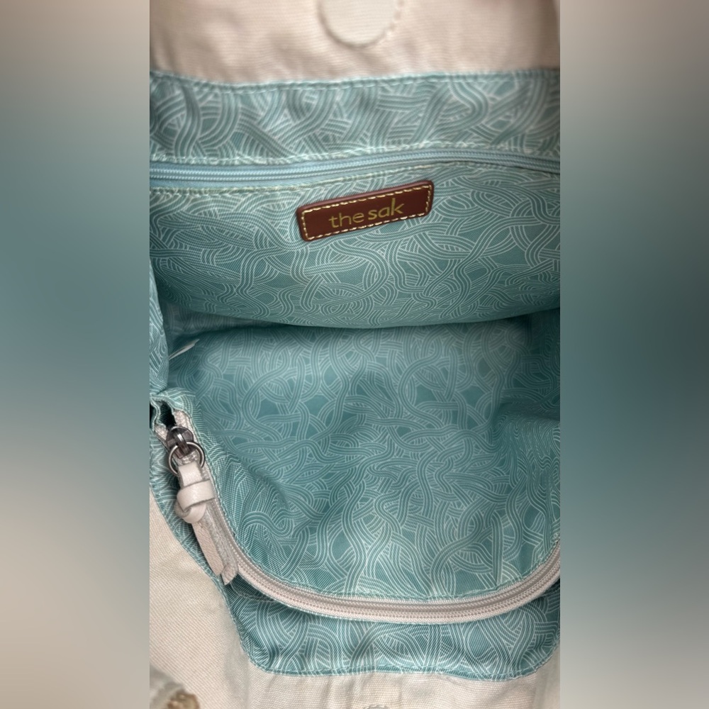 The Sak Huntley Hobo Bag. Ecru.Soft, Pebbled Leather w/Fabric Turquoise Interior - Picture 11 of 16